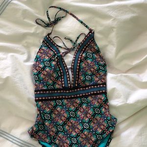 Patterned stylish one piece bathing suit